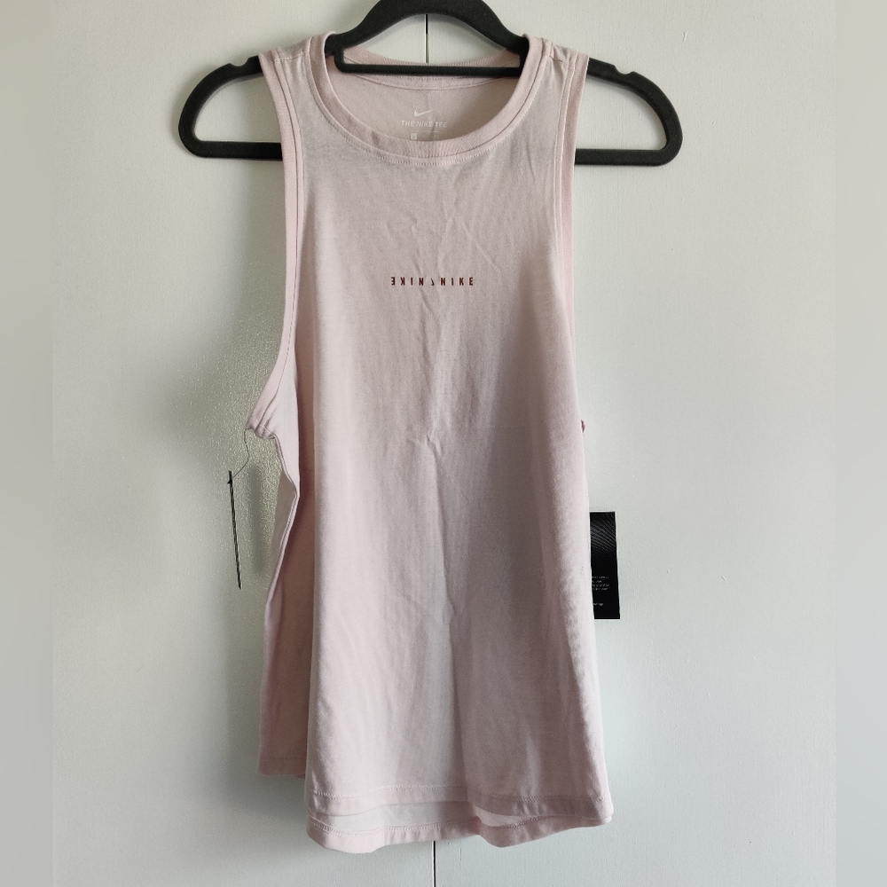 NWT Nike workout tank